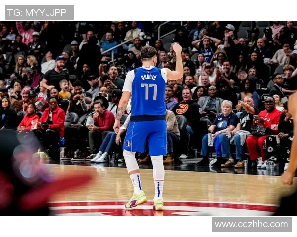 东契奇狂砍73分刷新现役最高分纪录独行侠终结太阳连胜势头